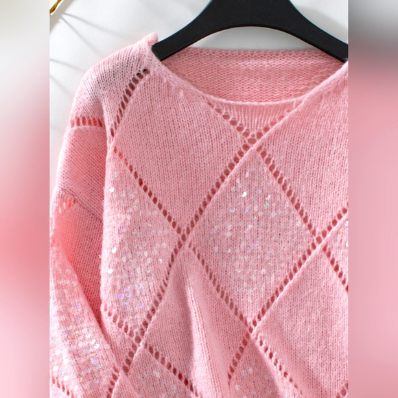 Pink Crew Neck Long Sleeve Sweater with Diamond Openwork Pattern - Picture 2 of 5